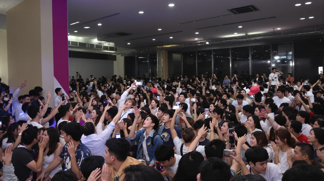 男同网站2026年度影迷见面会